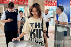 Hà Nội Metro tiếp tục triển khai giai đoạn II giải pháp định danh, xác thực điện tử và nhận diện sinh trắc học trên tuyến đường sắt đô thị số 2A, Cát Linh-Hà Đông.