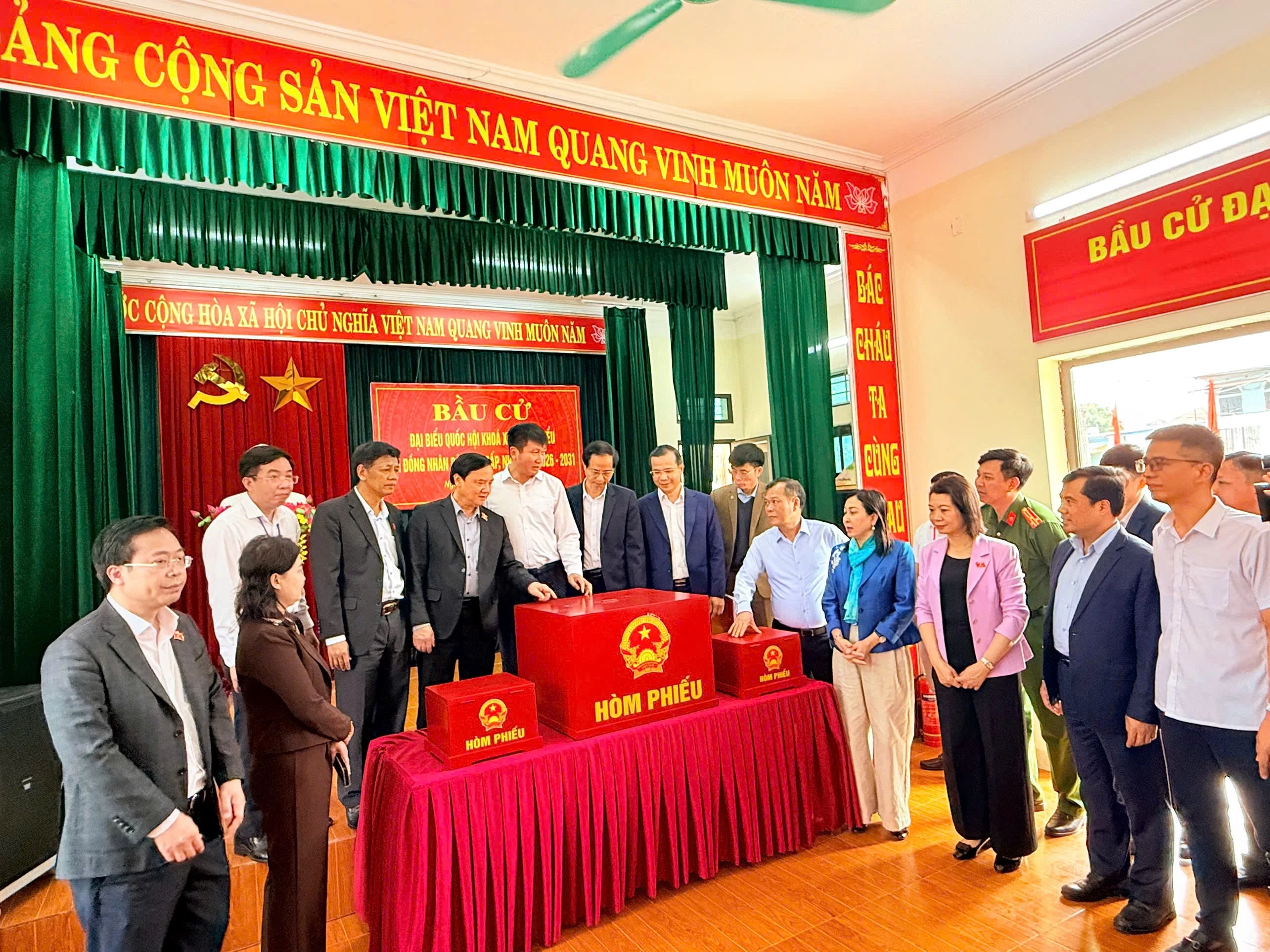 Hai Phường Hoa Lư, Nam Hoa Lư Nghiêm Túc Triển Khai Công Tác Bầu Cử Đại Biểu HĐND