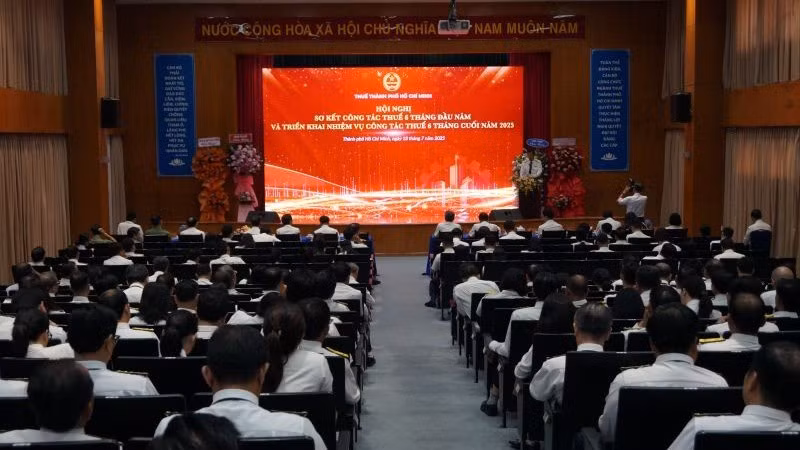 Quang cảnh Hội nghị sơ kết công tác thuế 6 tháng đầu năm và triển khai nhiệm vụ công tác thuế 6 tháng cuối năm 2025 Thuế Thành phố Hồ Chí Minh.