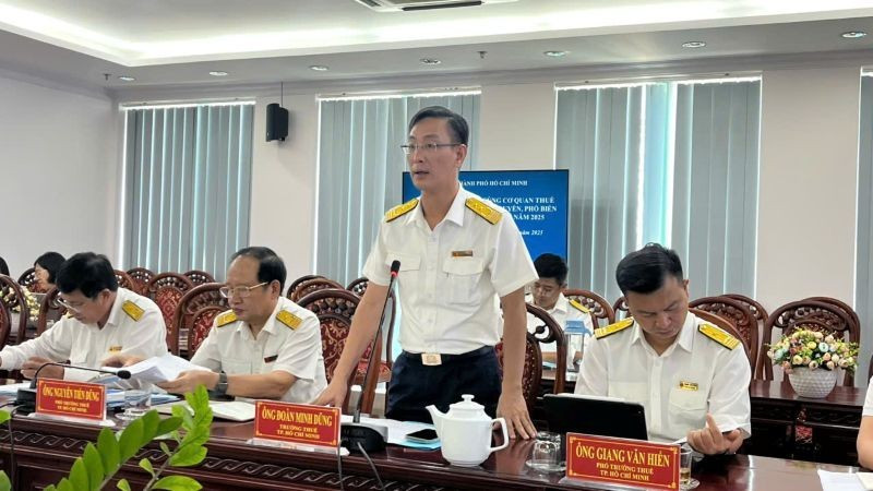 Trưởng Thuế Thành phố Hồ Chí Minh Đoàn Minh Dũng phát biểu tại hội nghị.