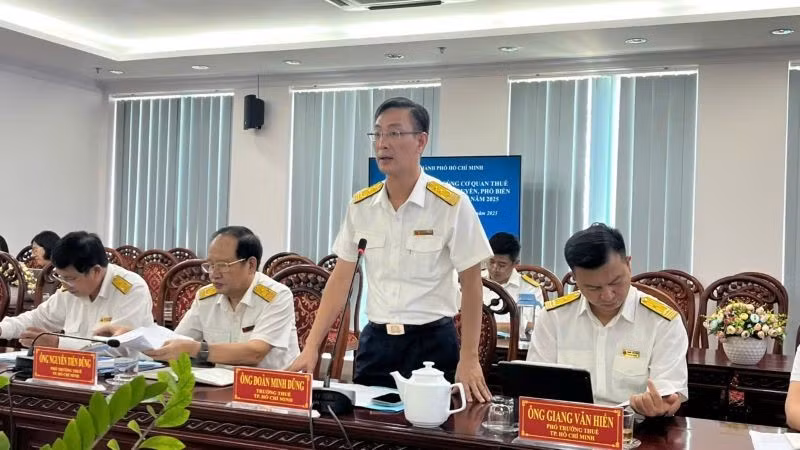 Trưởng Thuế Thành phố Hồ Chí Minh Đoàn Minh Dũng phát biểu tại hội nghị.