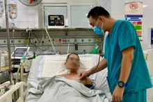 Bệnh nhân được cấp cứu qua cơn nguy kịch. 