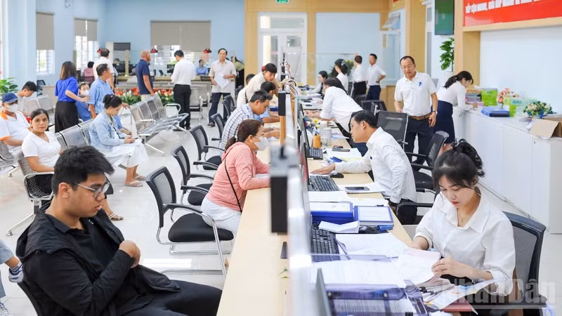 Thực hiện chính quyền địa phương 2 cấp tại phường Thanh Khê, Đà Nẵng. (Ảnh VINH QUÂN)