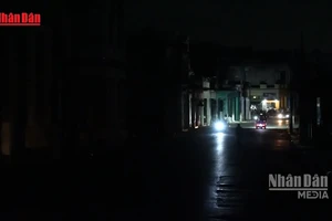 [Video] Cuba kích hoạt cơ chế khẩn cấp để khôi phục sự cố sập lưới điện quốc gia 