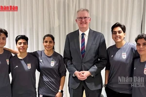 [Video] Australia cấp tị nạn cho 5 nữ cầu thủ Iran 