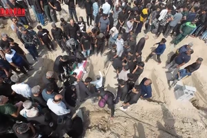 [Video] Mỹ điều tra khả năng không kích nhầm trường tiểu học nữ sinh tại Iran 