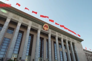 [Video] Trung Quốc tăng chi tiêu quốc phòng 7% 