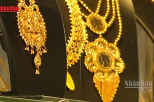 [Video] Giá vàng thế giới tăng phi mã vì xung đột tại Trung Đông 