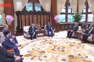 [Video] Mỹ - Trung Quốc nhất trí cắt giảm thuế quan một số mặt hàng 