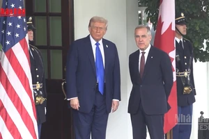 [Video] Nhà Trắng đe dọa áp thuế 100% lên hàng hóa từ Canada