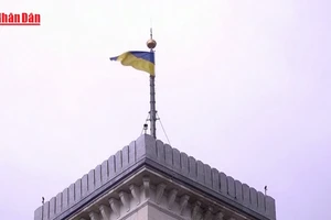 [Video] Ukraine cáo buộc Nga không kích mục tiêu Mỹ tại Dnipro 