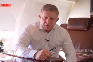 [Video] Thủ tướng Slovakia R. Fico phản đối EU dùng năng lượng Mỹ 
