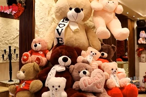 [Video] Syria: Quà tặng dịp Valentine ế ẩm vì lạm phát tăng cao 