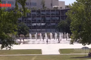 [Video] Nước Pháp trải qua đợt nóng bất thường vào mùa xuân 