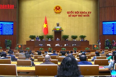 [Video] Kiến nghị cần có những chính sách đột phá về chế độ, tiền lương cho nhân viên y tế