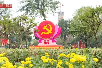 [Video] Hà Nội rực sắc cờ hoa hướng về Đại hội XIV của Đảng