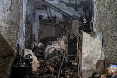 Hiện trường vụ cháy ngôi nhà trên phố Kim Hoa sáng 11/10.