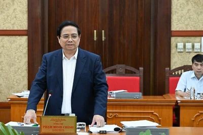 Thủ tướng Phạm Minh Chính chủ trì Tổ Công tác số 2 làm việc với Ban Thường vụ Tỉnh ủy Tây Ninh. (Ảnh: TRẦN HẢI)