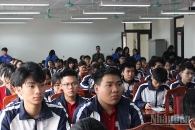 Kỳ bầu cử sắp tới nhận được nhiều sự quan tâm và mong đợi của các bạn trẻ.