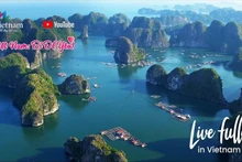 Vịnh Hạ Long, di sản hút khách du lịch ở Quảng Ninh. (Ảnh: Vietnam Tourism)