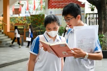 Thí sinh tại Kỳ thi vào lớp 10 năm 2025 của Hà Nội (Ảnh: THẾ ĐẠI)