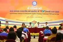 Ban tổ chức họp báo tại Hà Nội