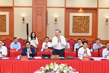 Tổng Bí thư Tô Lâm và các đồng chí lãnh đạo Đảng, Nhà nước chủ trì làm việc với Ban Thường vụ Thành ủy Hà Nội và Thành phố Hồ Chí Minh.