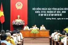 Quang cảnh kỳ họp thứ 22 cũng là kỳ họp cuối cùng của Hội đồng nhân dân tỉnh Quảng Bình.