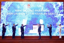 Chính thức bấm nút khai trương phần mềm Hệ thống Biên lai điện tử ứng dụng trong thi hành án dân sự.