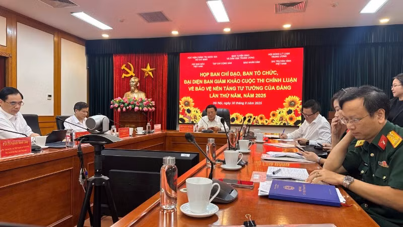 Quang cảnh cuộc họp Ban Chỉ đạo và Ban Tổ chức cuộc thi.