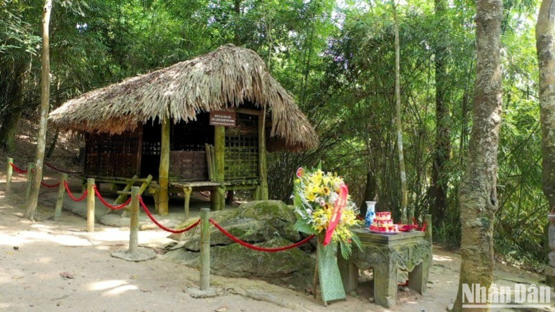 Lán Nà Nưa tạm dừng đón khách để thực hiện công tác bảo tồn, tôn tạo.