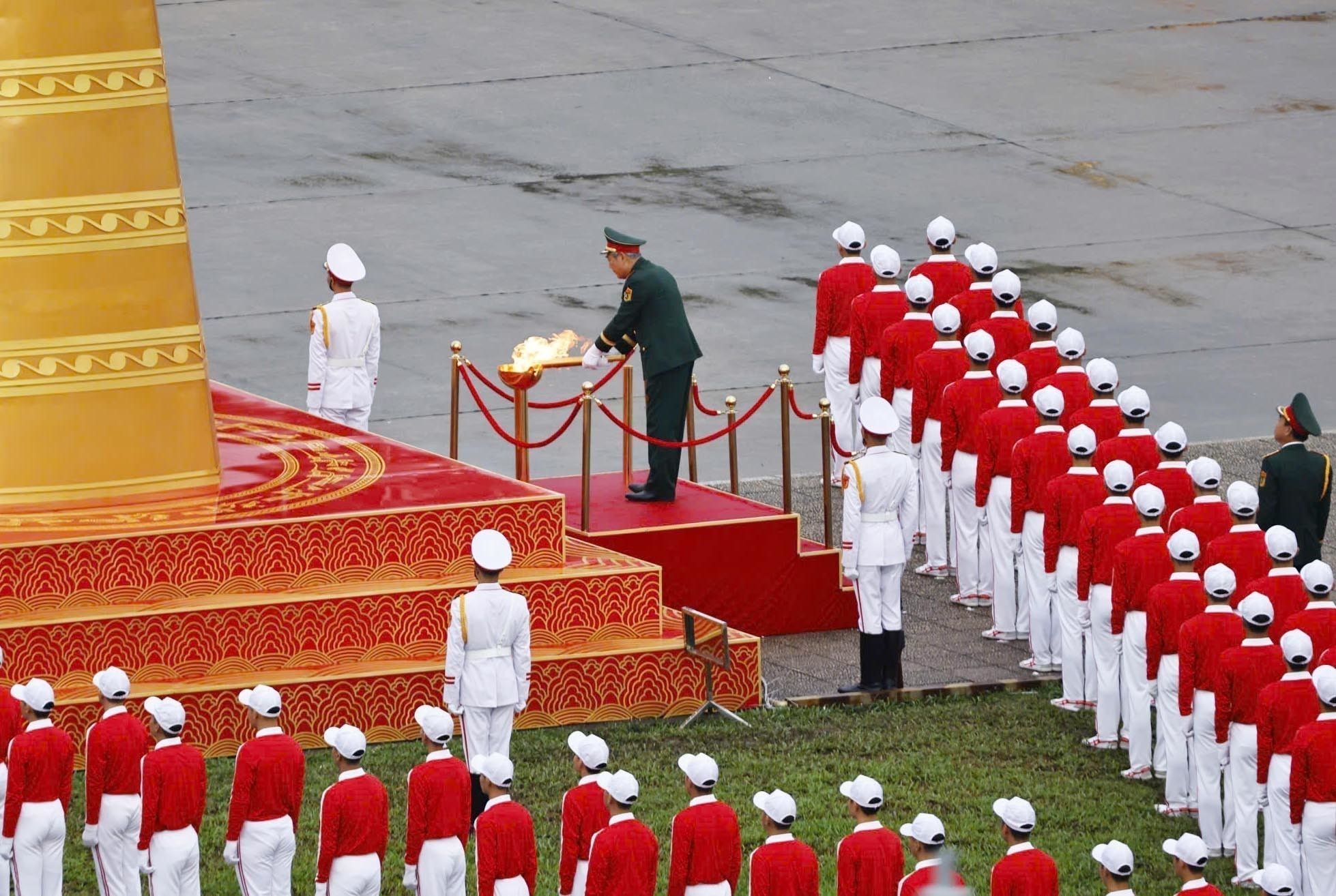 vna-potal-le-ky-niem-dieu-binh-dieu-hanh-80-nam-cach-mang-thang-tam-va-quoc-khanh-2-9-8250116.jpg