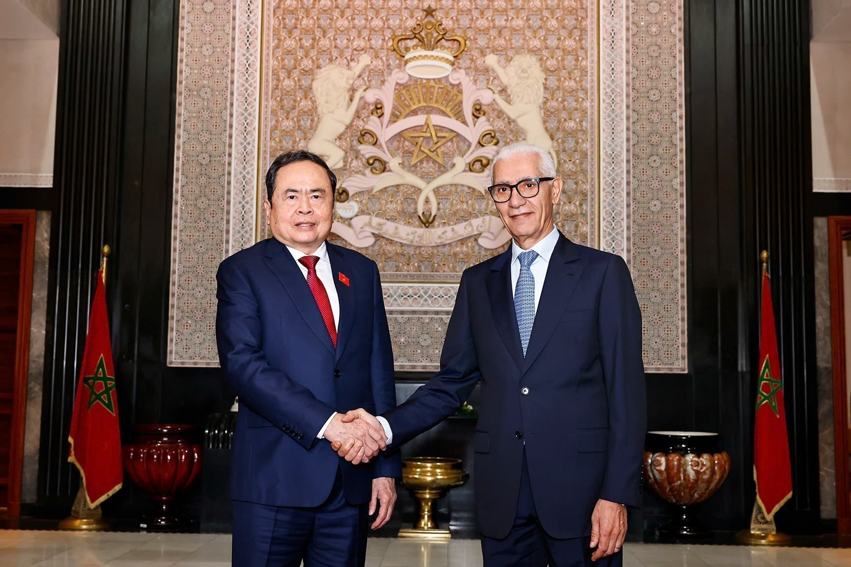 vna-potal-chu-tich-quoc-hoi-tran-thanh-man-hoi-dam-voi-chu-tich-ha-vien-maroc-8171763.jpg