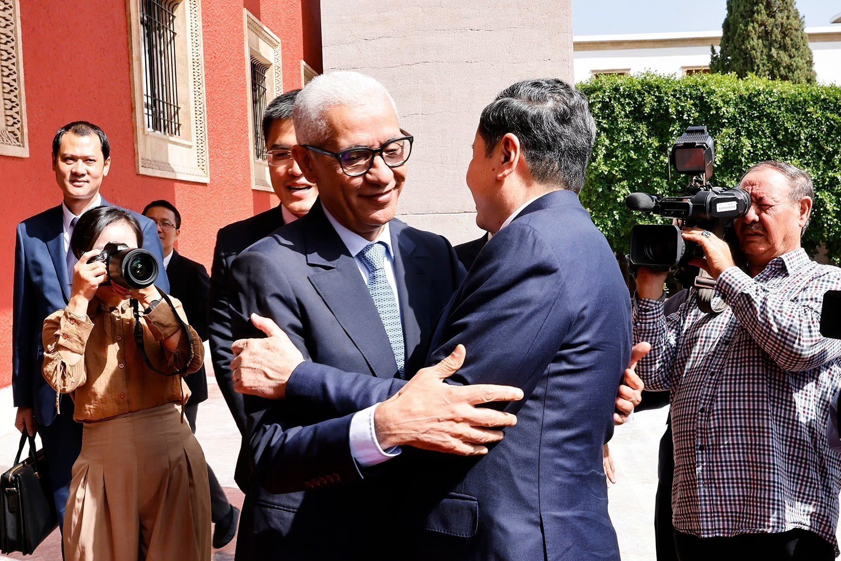 vna-potal-chu-tich-quoc-hoi-tran-thanh-man-hoi-dam-voi-chu-tich-ha-vien-maroc-8171765.jpg