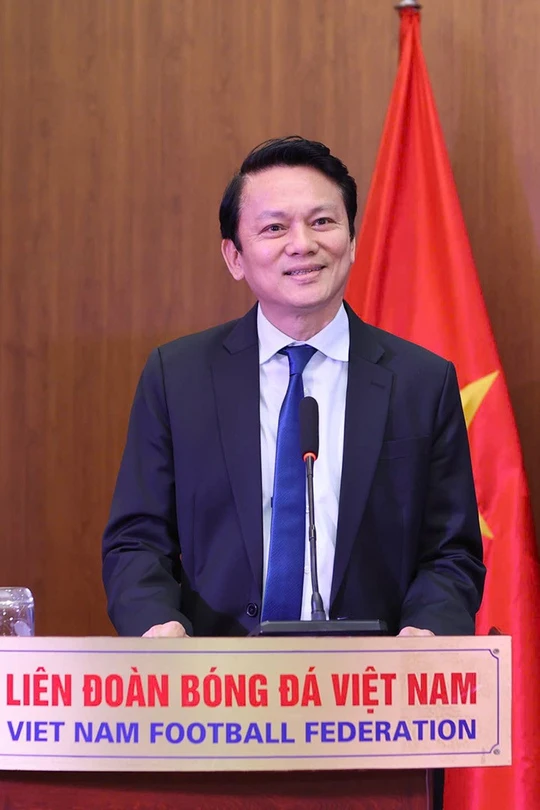 Tổng Thư ký AFF chúc mừng bóng đá Việt Nam với năm 2025 thành công