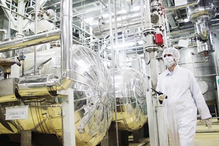 Nhân viên làm việc tại cơ sở hạt nhân Isfahan của Iran. Ảnh: GETTYIMAGES