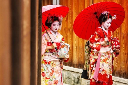 Những nàng geisha Nhật Bản qua ống kính của các nhiếp ảnh gia phương Tây. Ảnh: BOKKSU