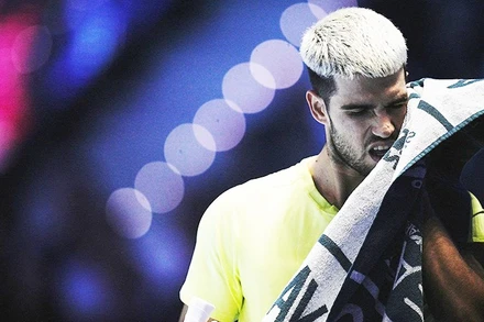 Carlos Alcaraz đang đối mặt với chấn thương cơ ảnh hưởng nhiều đến phong độ thi đấu.