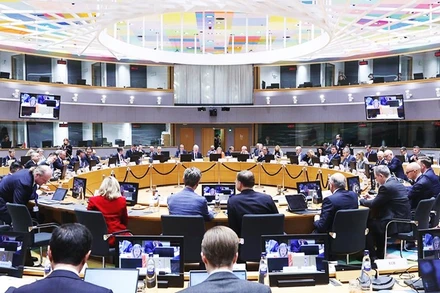 Một cuộc họp khẩn cấp của các nhà lãnh đạo EU về chính sách thuế quan Mỹ. Ảnh: GETTYIMAGES