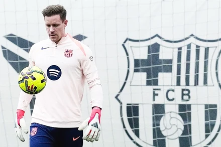 Barca chia tay đội trưởng Ter Stegen