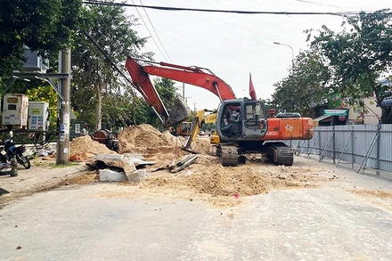 Dự án đường Thủ Khoa Huân (phường Phú Thủy) thi công liên tục trong dịp nghỉ lễ Tết Dương lịch.