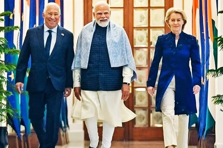 Các nhà lãnh đạo châu Âu gặp gỡ Tổng thống Ấn Độ Narendra Modi (giữa). Ảnh: INDIA TIMES