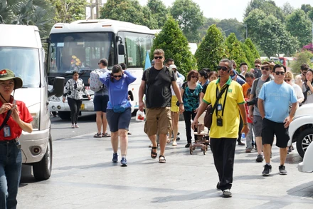 Việt Nam đang ngày càng trở thành điểm đến hấp dẫn thu hút du khách. Ảnh: NAM NGUYỄN