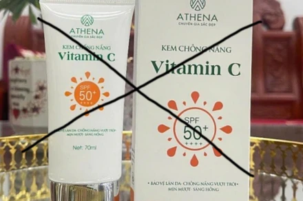 Thu hồi kem chống nắng giả