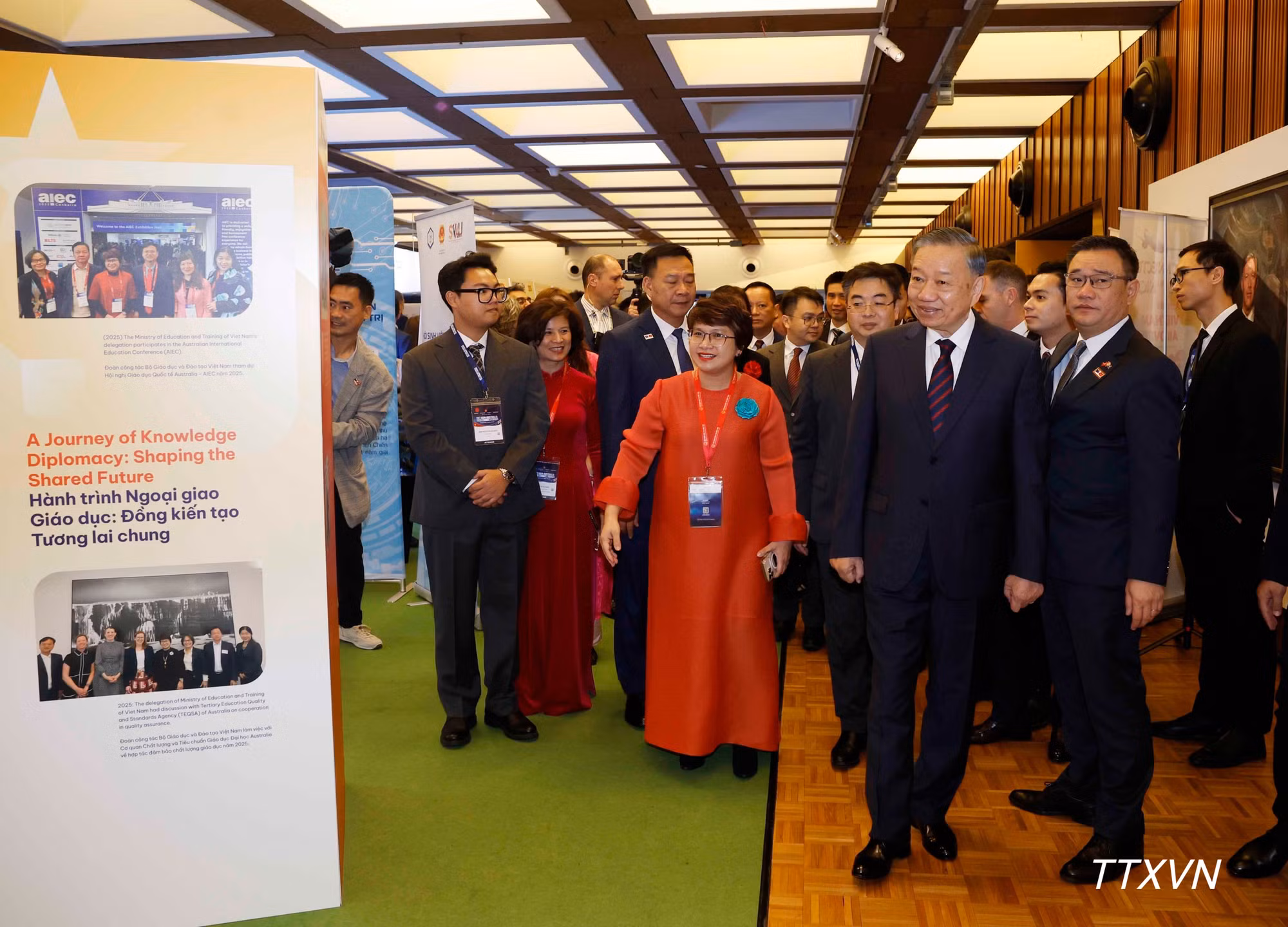 vna-potal-tong-bi-thu-chu-tich-nuoc-to-lam-du-va-phat-bieu-tai-dien-dan-khoa-hoc-cong-nghe-doi-moi-sang-tao-giao-duc-dao-tao-va-phat-trien-nguon-8944020-3730.jpg