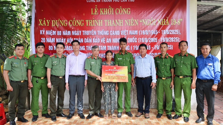Công an thành phố Cần Thơ đặt mục tiêu xây dựng thêm nhiều mái ấm mới cho cán bộ, chiến sĩ. 1000016732.png