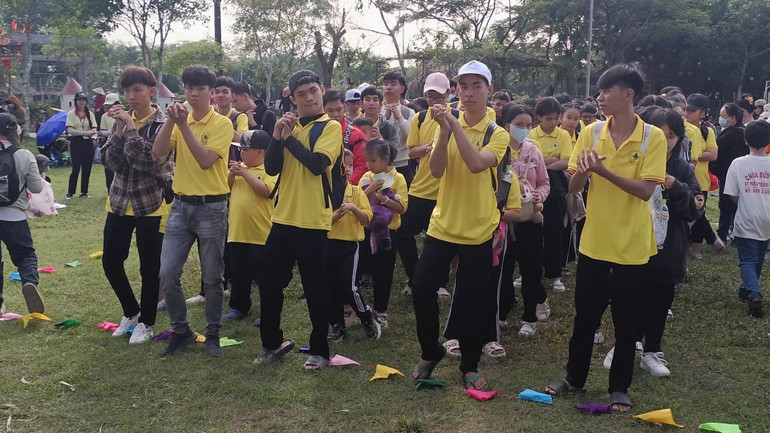 Các em thường xuyên được tham dự các hoạt động ngoại khóa. 1000014881.jpg