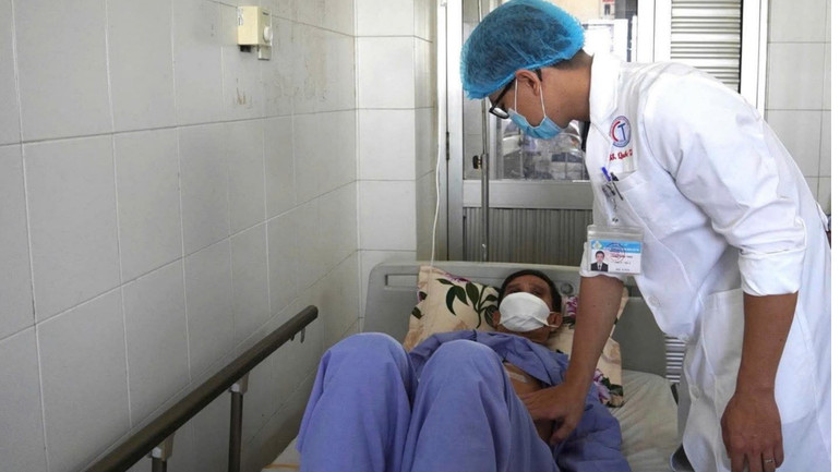 Người bệnh điều trị cắt gan có thể xuất viện trong mấy ngày tới. 1000013940.jpg