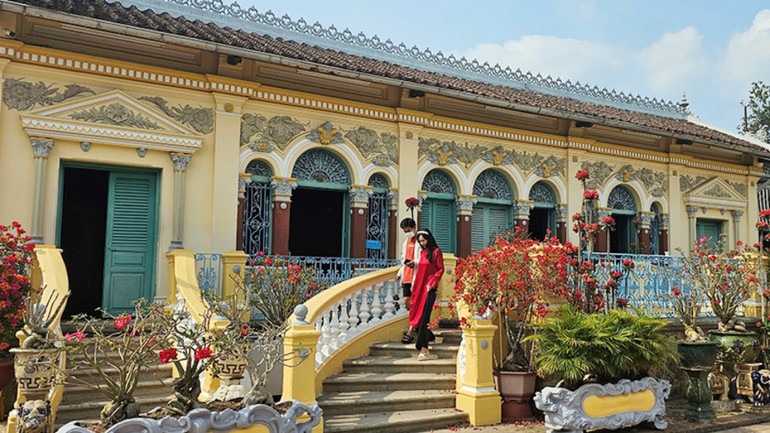 Nhà thờ họ Dương giữ nguyên vẹn nét kiến trúc cổ độc đáo. 1000016232.jpg