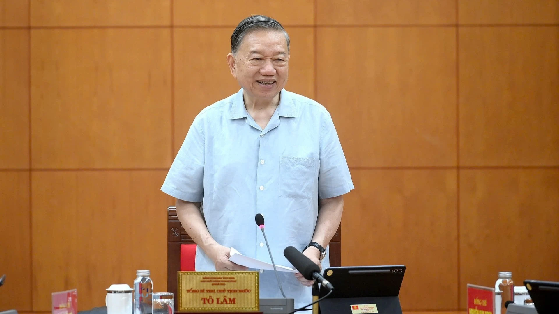 Tổng Bí thư Tô Lâm chủ trì họp về phát triển công nghệ lượng tử